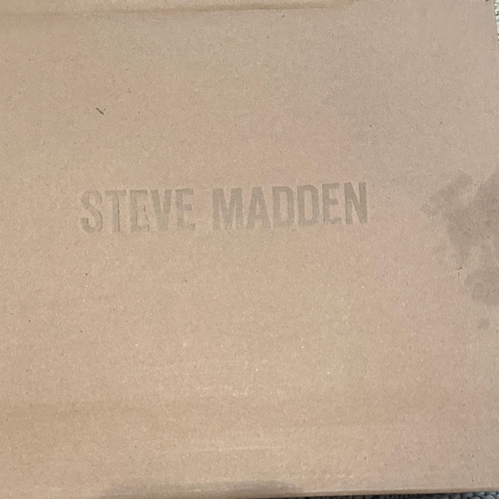 Steve Madden Women's Cognac Patent Platform Heels - Picture 8 of 9